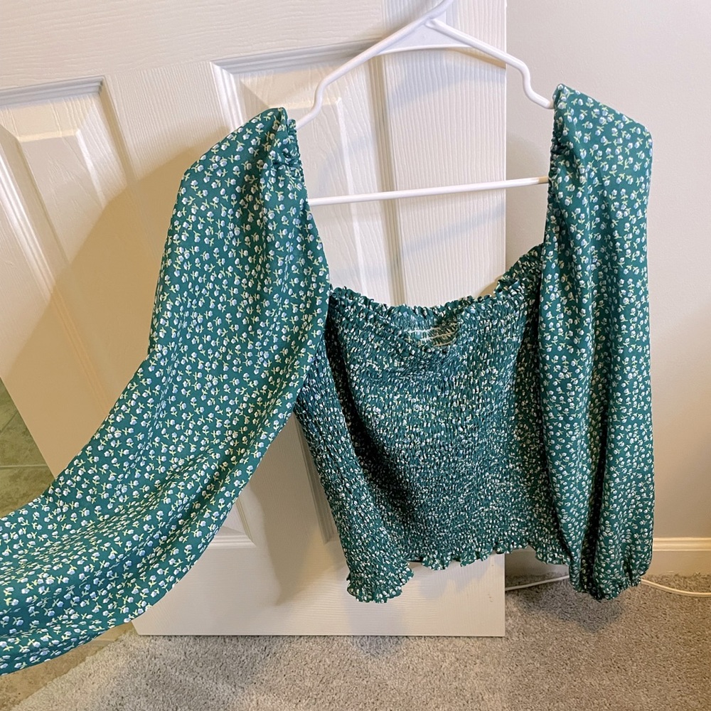 Puff long sleeve square neck top